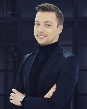 Patryk Adamczyk<